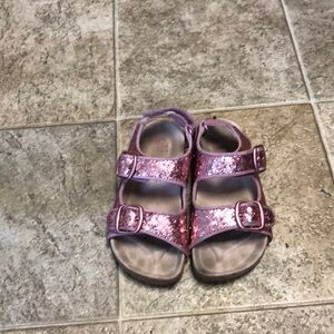 Pink sandal for little girl